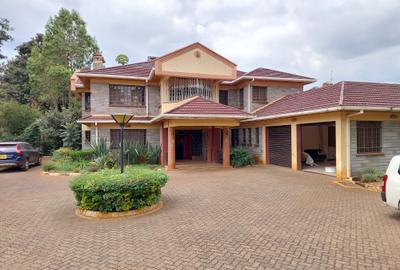 5 Bed House with En Suite at Flem Tree Runda