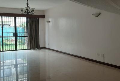 4 Bed Townhouse with En Suite in Westlands Area