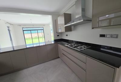 4 Bed House with Swimming Pool in Kiambu Road - 3