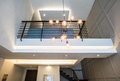 5 Bed Townhouse with En Suite in Lavington - 3