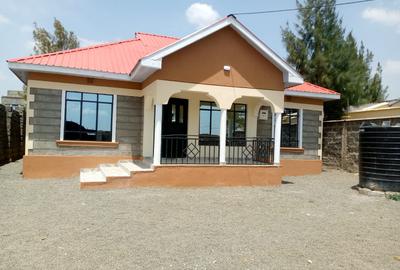 3 Bed House with En Suite at Yukos