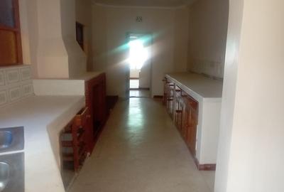 3 Bed House at Landless - 4