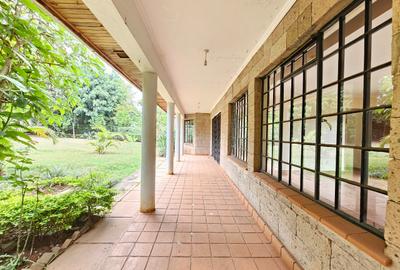 4 Bed House with En Suite in Runda - 2