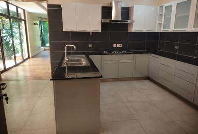 4 Bed Townhouse with Walk In Closet at Easy Access To Ngong Road And Few Minutes Drive To French School In Yaya Centre - 4