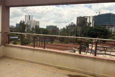 4 Bed Apartment with En Suite at Parklands - 4