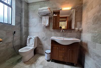 Serviced 1 Bed Apartment with En Suite at Convent Drive