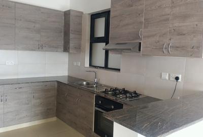 2 Bed Apartment with En Suite in Westlands Area