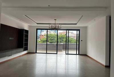 4 Bed Apartment with En Suite at Riverside Drive - 4