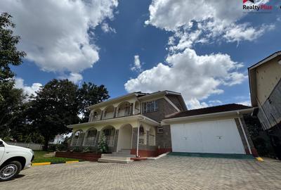 5 Bed Townhouse with En Suite in Loresho - 3