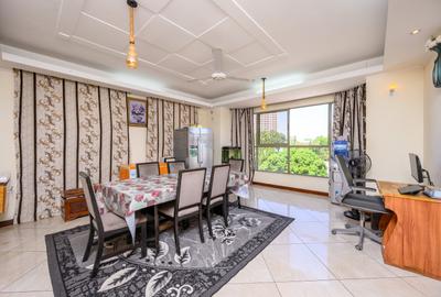 4 Bed Apartment with En Suite in Kizingo - 3