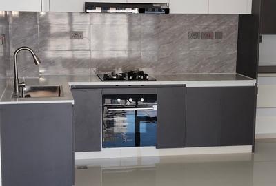 1 Bed Apartment with En Suite at Westlands Road