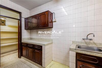 2 Bed Apartment with Parking in Brookside - 2