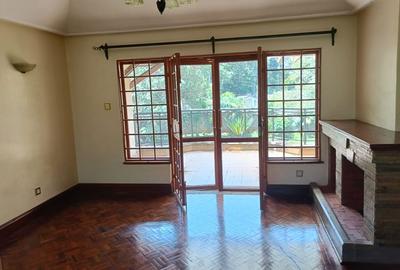 4 Bed Townhouse with En Suite in Runda