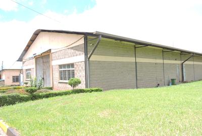 3,500 ft² Warehouse with Service Charge Included in Kikuyu Town