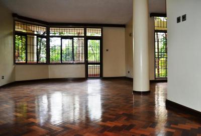 4 Bed Apartment with En Suite at Riverside Drive