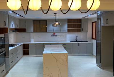 3 Bed Apartment with En Suite in Kileleshwa