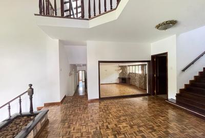 6 Bed House with En Suite in Westlands Area