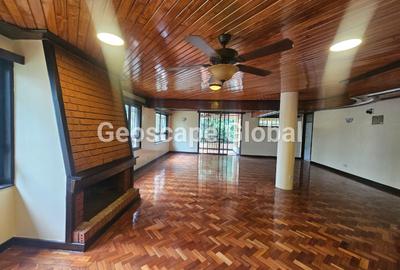 3 Bed Townhouse with En Suite in Spring Valley - 2