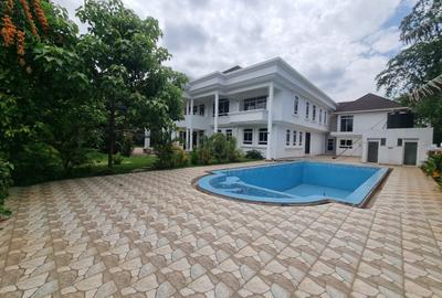 5 Bed House with En Suite in Runda - 3