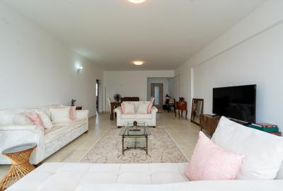 3 Bed Apartment with En Suite in Westlands Area - 3