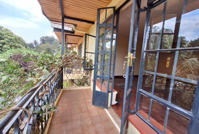 4 Bed Townhouse with En Suite at Lavington Green - 4