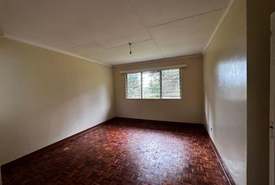 4 Bed House with En Suite in Loresho - 4