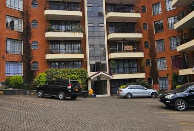 3 Bed Apartment with En Suite in Kileleshwa