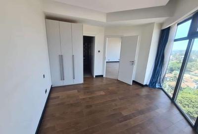 2 Bed Apartment with En Suite in Rhapta Road