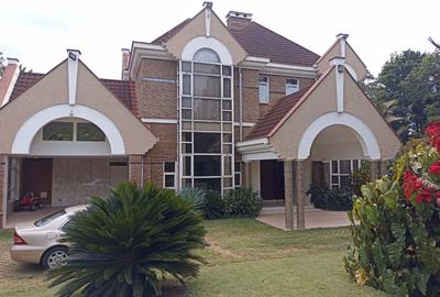 6 Bed House with En Suite in Muthaiga