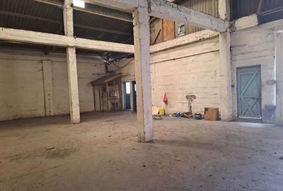 Warehouse with Parking in Nakuru - 4