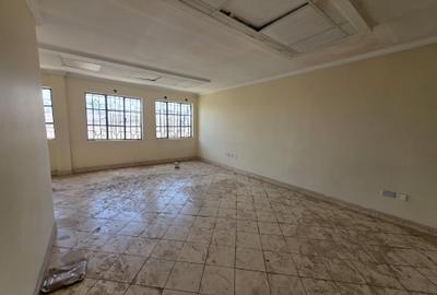 5,000 ft² Warehouse with Parking at Enterprise Road - 4