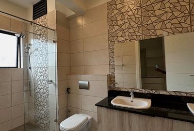 2 Bed Apartment with En Suite at Valley Arcade - 4