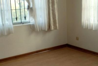 3 Bed Apartment with En Suite in Kileleshwa