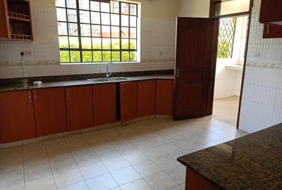 4 Bed Townhouse with Swimming Pool at Fourways Junction - 4