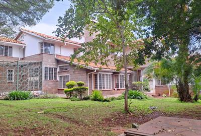 4 Bed House with En Suite in Gigiri