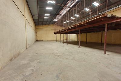 6,550 ft² Warehouse in Industrial Area