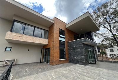 4 Bed House with En Suite in Loresho