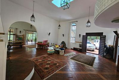 4 Bed House with En Suite in Loresho - 2