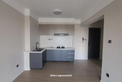 1 Bed Apartment with En Suite at Hatheru Road