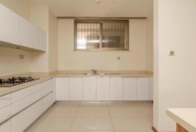 3 Bed Apartment with En Suite at Westlands