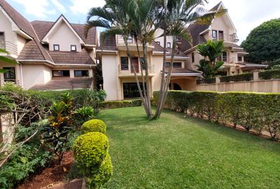 5 Bed Townhouse with En Suite at Lavington