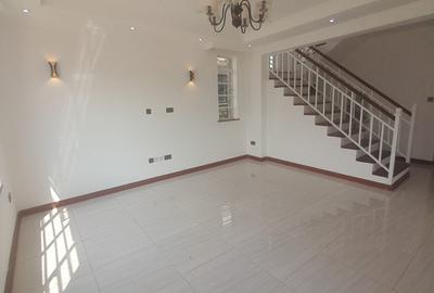 4 Bed House with En Suite at Komrade