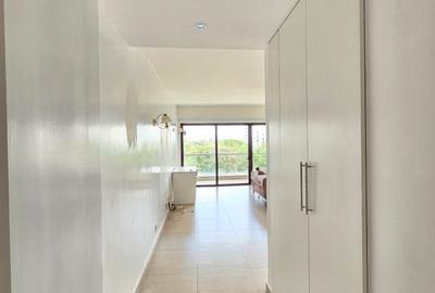 2 Bed Apartment with En Suite in Lavington - 2