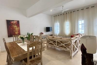 Serviced 2 Bed Apartment with En Suite in Malindi - 4