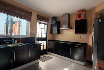 4 Bed Townhouse with En Suite in Lavington - 4