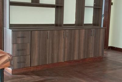 5 Bed Villa with En Suite at Convernt Drive - 4