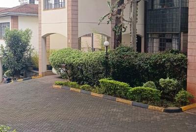 4 Bed Townhouse with En Suite in Lavington
