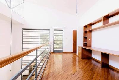 4 Bed Townhouse with En Suite in Lavington - 3