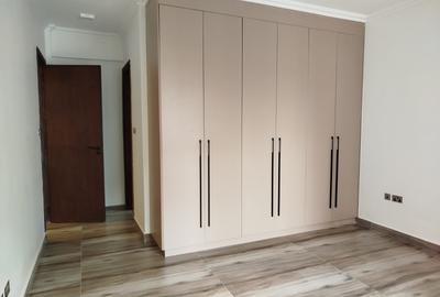 2 Bed Apartment with En Suite in Brookside - 3