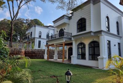 5 Bed Villa with En Suite at Loresho - 3